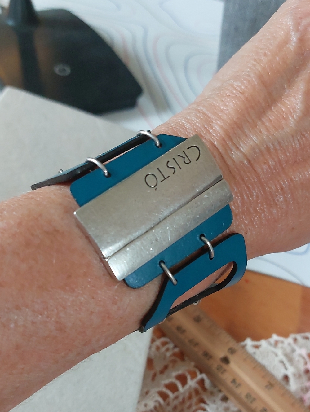Vintage Cristo Wide Leather Cutout Cuff Bracelet Teal Magnetic Silver Clasp 7"